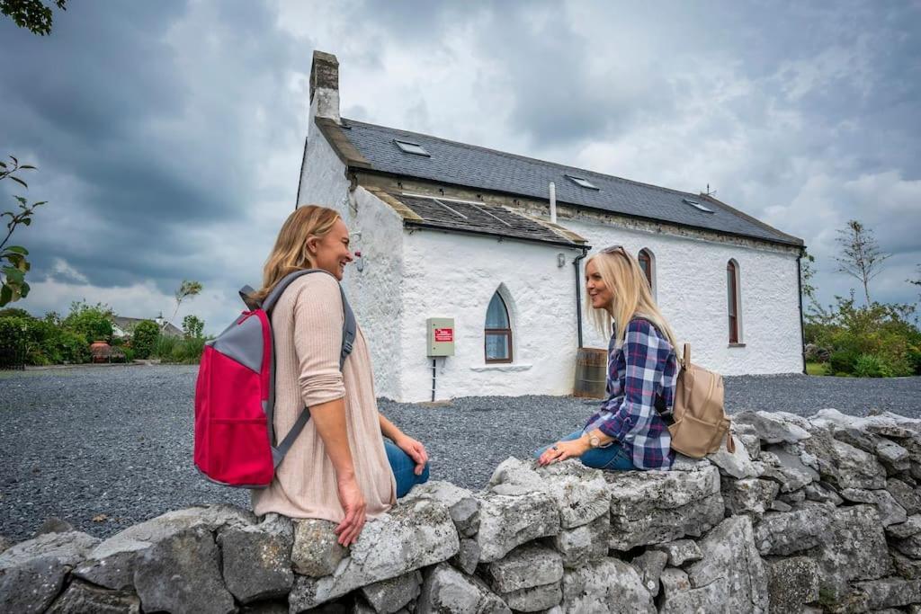 Вилла The Burren Art Gallery Built In 1798 Tubber Экстерьер фото