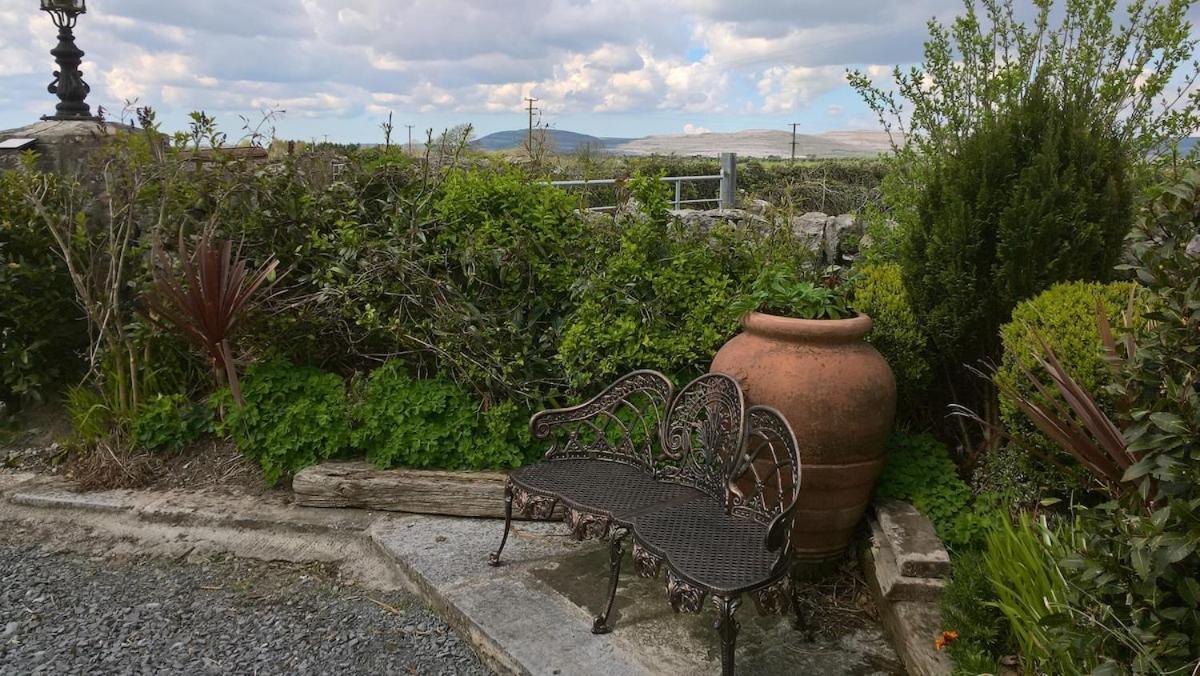 Вилла The Burren Art Gallery Built In 1798 Tubber Экстерьер фото