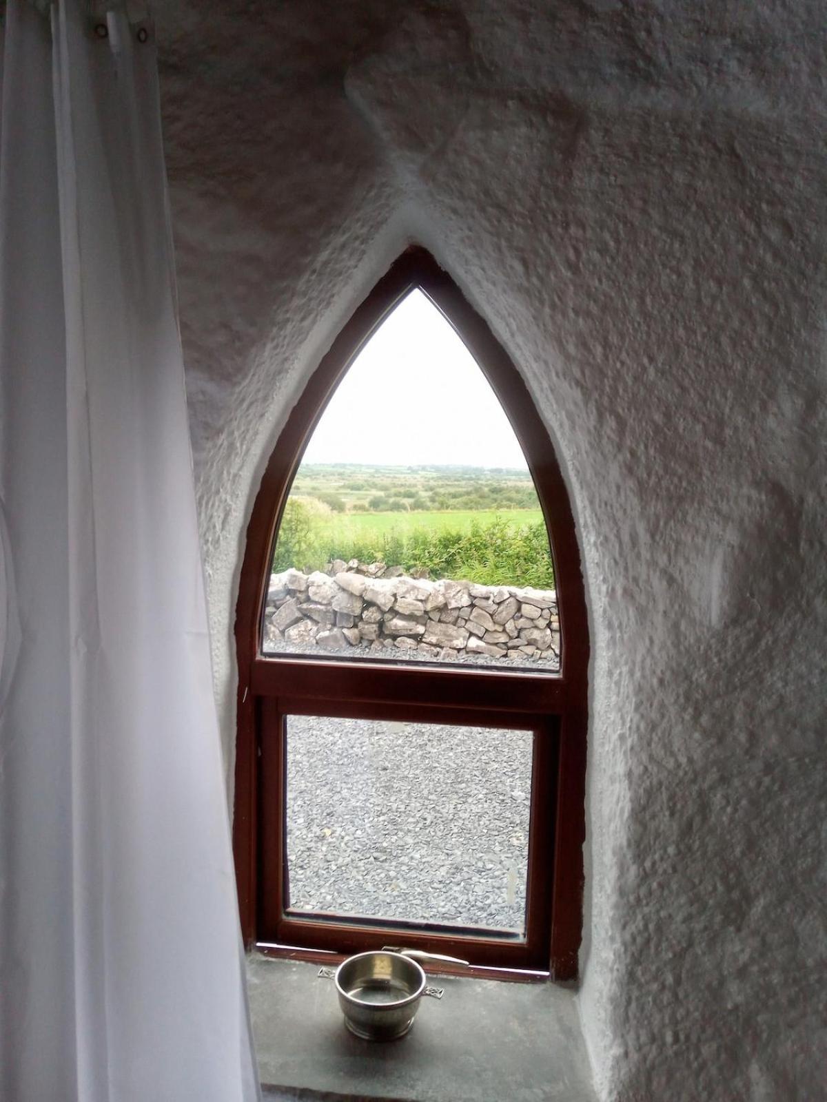 Вилла The Burren Art Gallery Built In 1798 Tubber Экстерьер фото