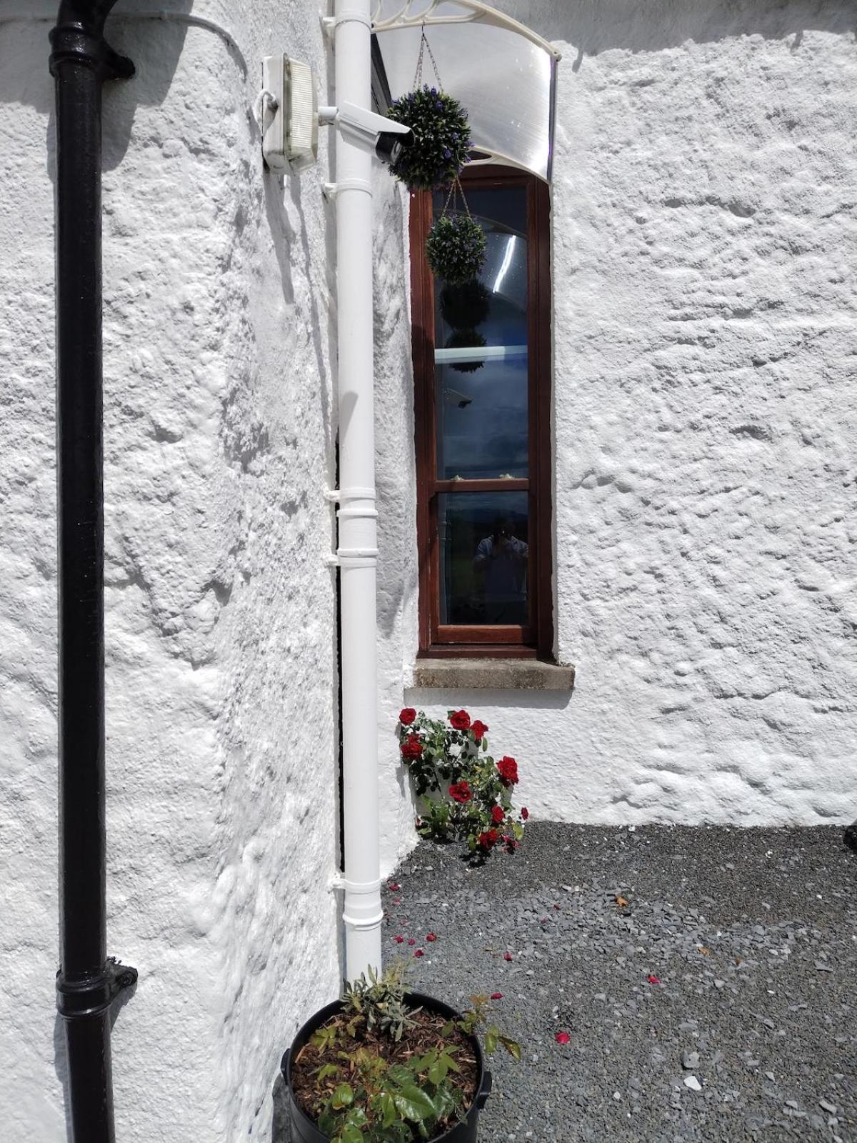 Вилла The Burren Art Gallery Built In 1798 Tubber Экстерьер фото
